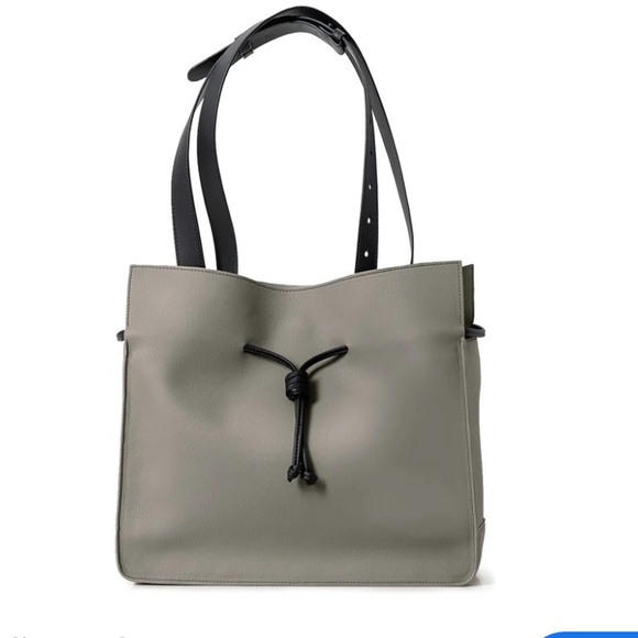 Von Holzhausen Made in Italy Elegant Beige Tote bagwith black strap & drawstring - Picture 4 of 16